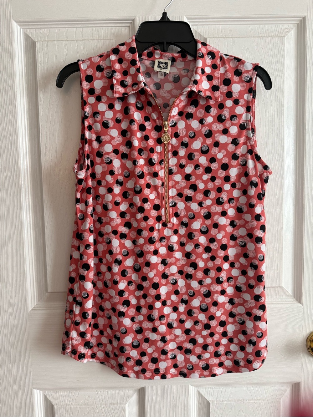Anne Klein Sleeveless Zip-Front Top Size M